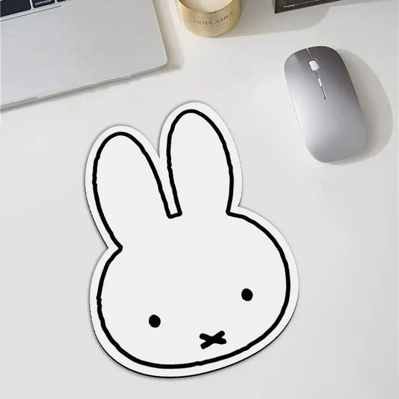 Stationery Office - Alas Mouse Bentuk Kelinci Miffy Kawaii